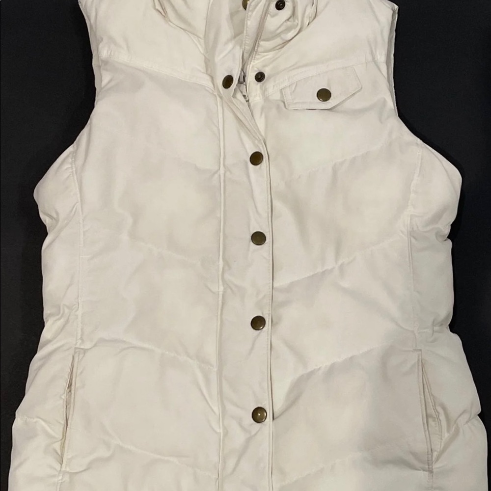 Banana Republic Women’s Puffer Vest